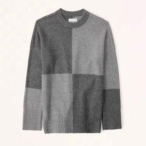 Abercrombie & Fitch Womens Oversized Fluffy Pattern Crew Sweater - Small Grey